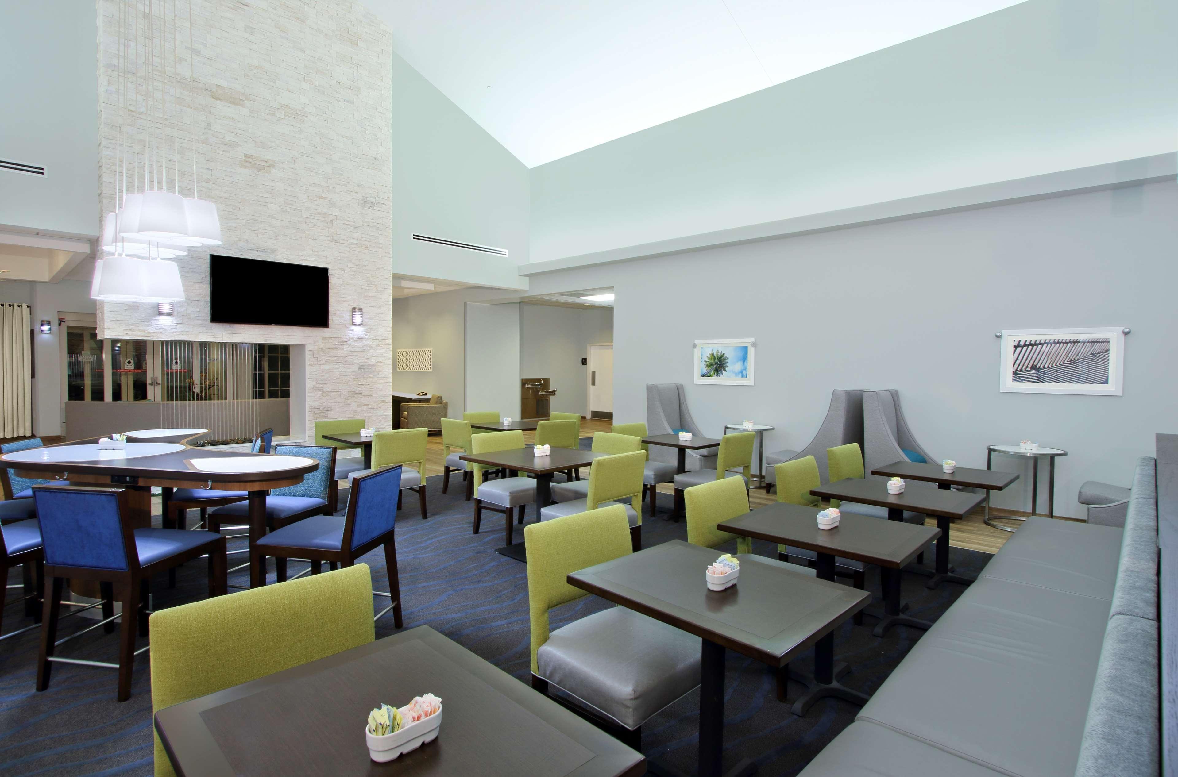 Homewood Suites By Hilton Miami - Airport West Miami Springs Exteriör bild