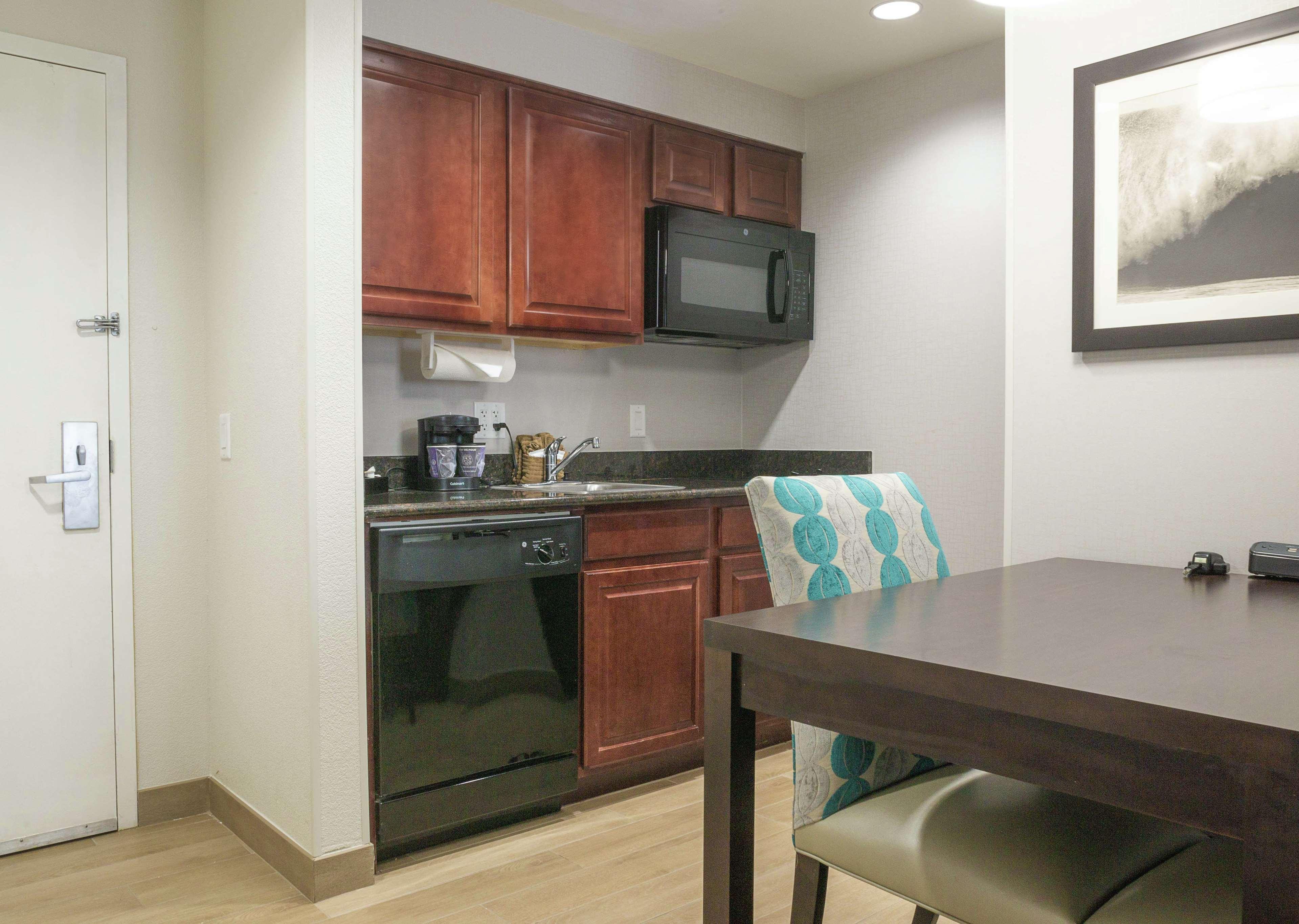 Homewood Suites By Hilton Miami - Airport West Miami Springs Exteriör bild